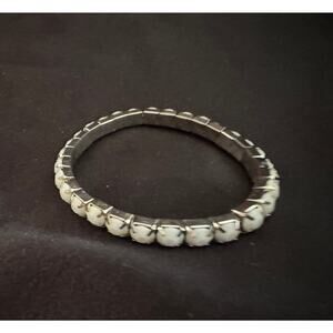 Vintage Gold Tone Faux Peal Tennis Bracelet 7.5” Slim  B054